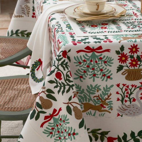 TLTC01 Christmastide Tablecloth 03